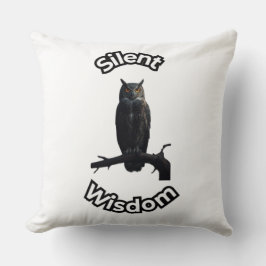 Almofada  **Night Forest Owl – Realistic Nocturnal Owl Illu