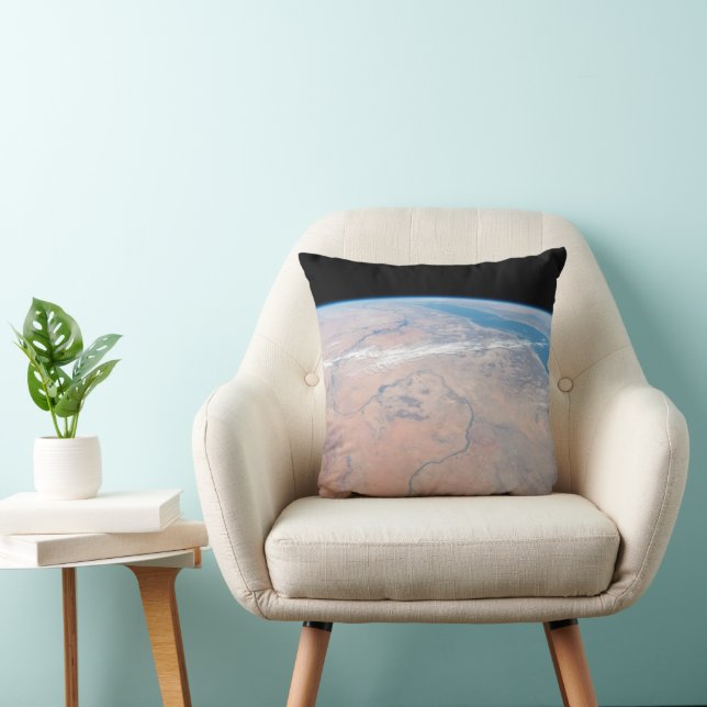 Almofada Nile River Winding Para Baixo Ao Lado Do Mar Verme (Cadeira)