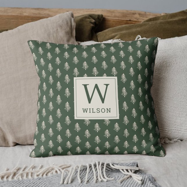 Almofada Nome da Família Rustic Pine Trees Monograma Natal (Criador carregado)