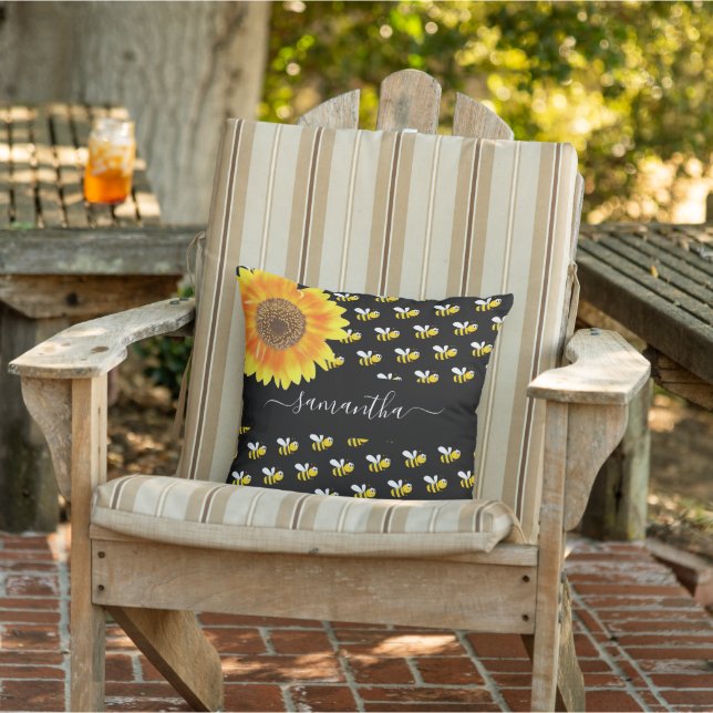 Almofada Nome de girassol amarelo preto das abelhas script (Cadeira)