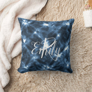 Almofada Nome do Monograma do Colo Azul e Branco Shibori