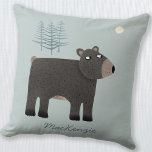 Almofada Nome do Urso-Cinto<br><div class="desc">Um urso, algumas árvores distantes e a lua. Arte original de Nic Squirrell. Altere o nome para personalizar.</div>