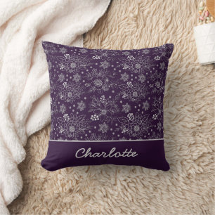 Almofada Nome personalizado de padrão uniforme floral roxo