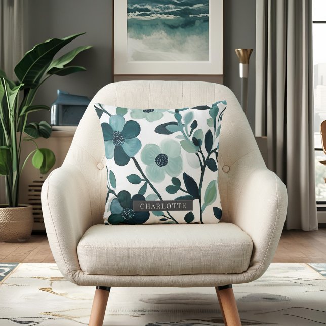 Almofada Nome Personalizado Vinhas Florais De Azul Elegante (Criador carregado)