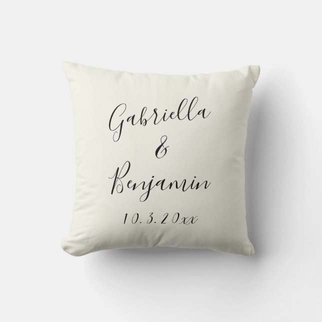 Almofada Nomes de Casal com Letra à Mão Estilizados Casamen (Frente)