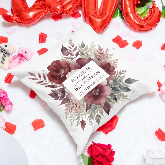 Almofada Nomes de Casamentos Florais de Aquarela Moderna Bu (Criador carregado)