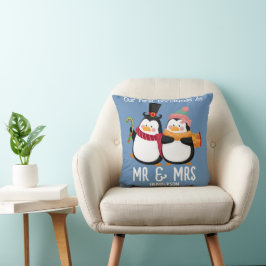 Almofada Nosso Primeiro Natal Sr. e Sra. Pinguim Recém-Casa
