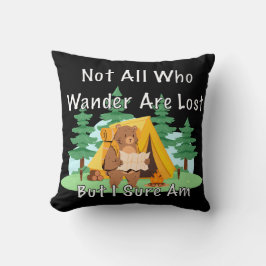 Almofada "Not All Who Wander" Lost Cartoon Bear
