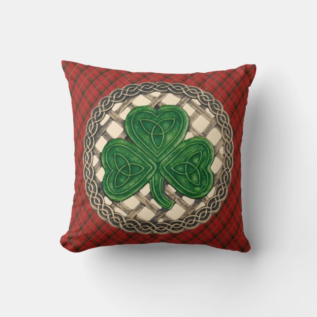 Almofada Números Celtais De Shamrock Beige Na Xadrez Vermel (Frente)