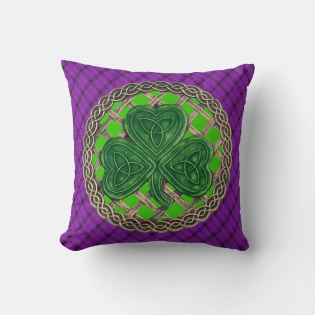 Almofada Números Célticos De Shamrock Verde Na Xadrez Roxa (Frente)