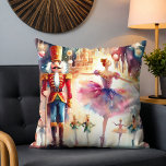 Almofada Nutcracker Balé Watercolor Christmas Ballerina<br><div class="desc">O Balé Nutcracker Watercolor Christmas Ballerina Festivas Holiday Cushion apresenta um balé de Natal tradicional com uma bailarina e um pirata. Perfeito para presentes de Natal,  decoração de Natal e festas de férias e muito mais. Criado pelo Evco Studio www.zazzle.com/store/evcostudio</div>