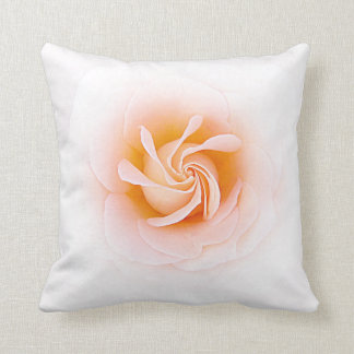 Almofada O pêssego bonito colorido aumentou