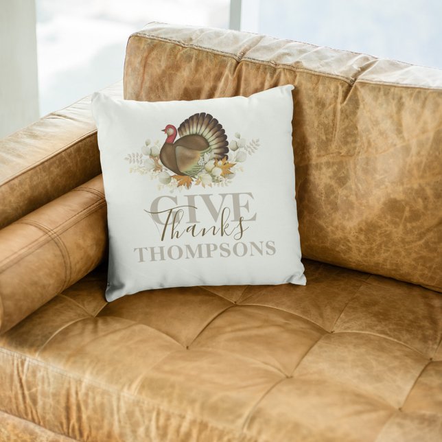 Almofada Obrigados de Ação de Graças Caem Personalizados (A thanksgiving watercolor turkey throw pillow. )