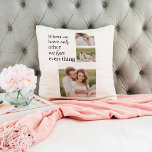 Almofada Oferta de Casal Romântico de Foto de Colagem Moder<br><div class="desc">Oferta de Casal Romântico de Foto de Colagem Moderna</div>