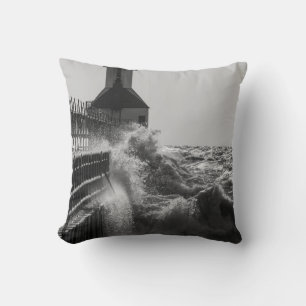 Almofada Ondas Feridas Na Rua Joseph Greyscale