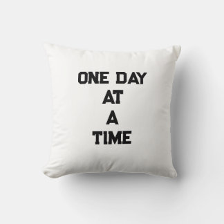 Almofada One Day At A Time Motivational Throw Pillow