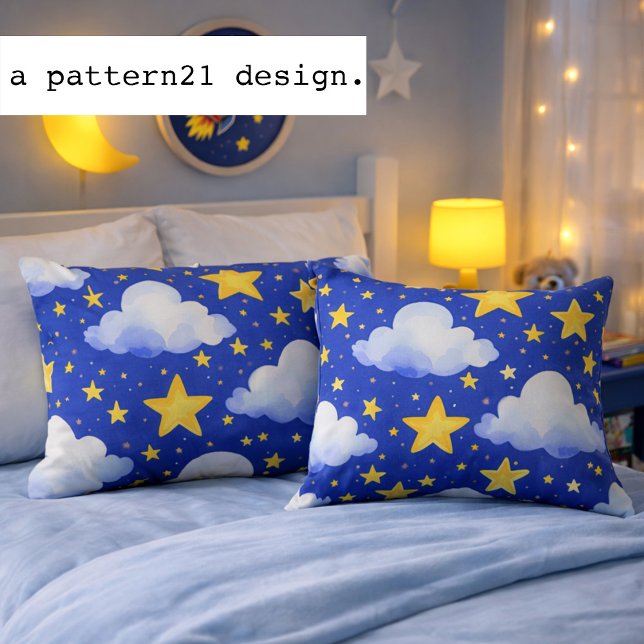 Almofada padrão azul do céu noturno na hora de dormir (cute celestial night sky. Clouds and stars pillow
)