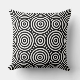 Almofada Padrão circular preto tribal branco