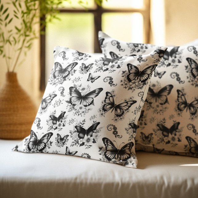 Almofada Padrão de Borboleta Preto e Branco (Criador carregado)