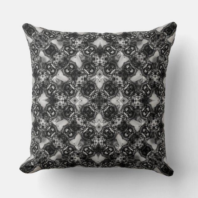 Almofada Padrão de Cadeias de Diamante Preto e Branco (Frente)