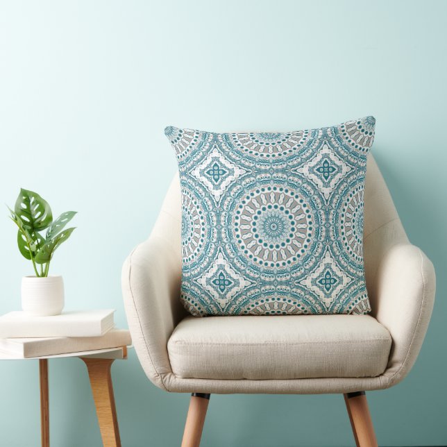 Almofada Padrão de Mandala Abstrato em Verde-Azul e Marfim (Cadeira)