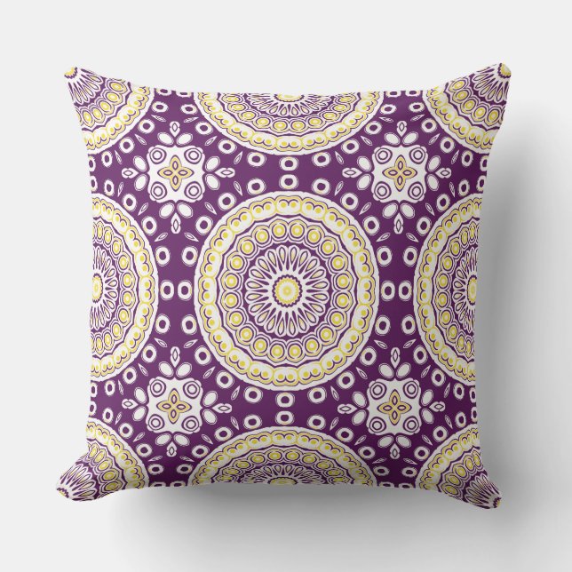 Almofada Padrão de Mandala Roxo e Dourado (Frente)