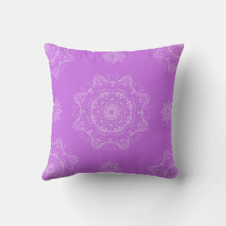 Almofada Padrão de Medallion da lavanda Mandala