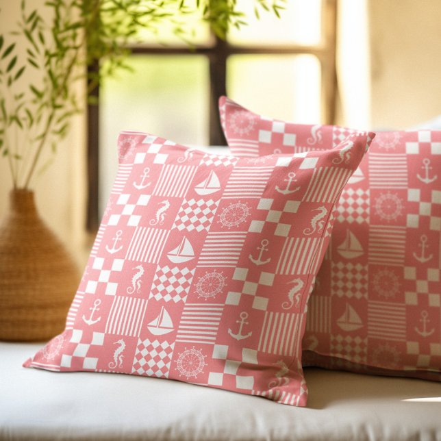 Almofada Padrão de Patchwork Náutico Rosa (Criador carregado)