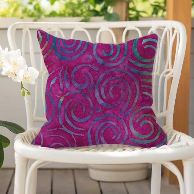 Almofada Padrão de redemoinhos de roxo e magenta Batik Boho (Criador carregado)