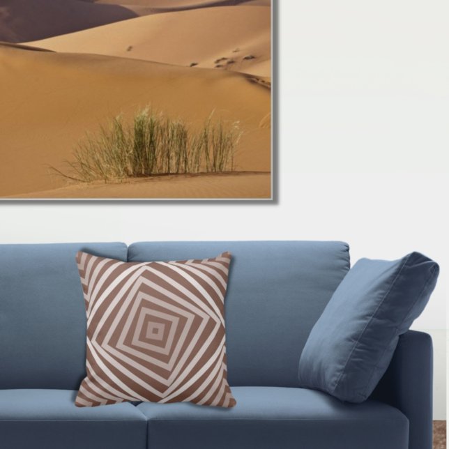 Almofada Padrão Espiral Geométrico Marrom (Criador carregado)