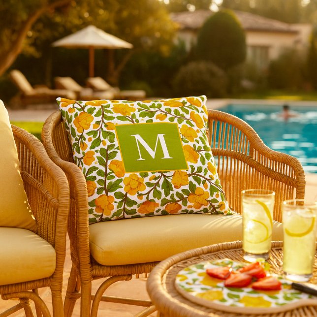Almofada Padrão Floral Amarelo - Monograma Personalizado (Criador carregado)