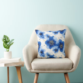 Almofada Padrão Floral Azul com Acentos Dourados