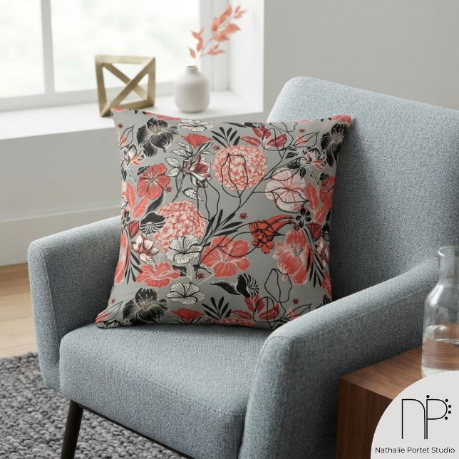 Almofada Padrão Floral Cinza Contemporâneo (This Contemporary Gray Floral Pattern Throw Pillow features hand-drawn tropical floral art.)