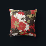 Almofada Padrão Floral Vermelho e Preto Elegante<br><div class="desc">Um belo travesseiro decorativo com padrão sakura em vermelho,  ouro e preto.</div>