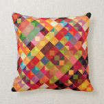 Almofada Padrão Geométrico Colorido de Belas Artes<br><div class="desc">Abstrato geométrico em quadrados brilhantes,  amarelo-alaranjado vermelho. Personalize com seu próprio texto,  redimensione a imagem. Legal e colorido retro artístico original criativo e único padrão original de decoração de moda.</div>