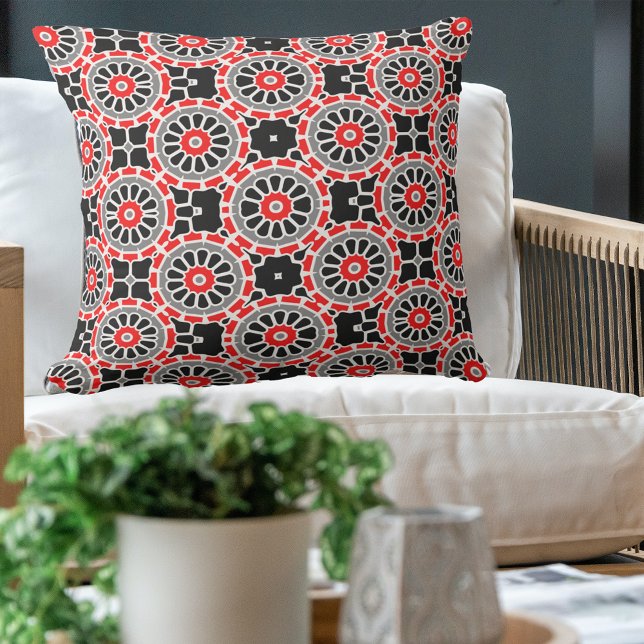 Almofada Padrão Geométrico Mosaico Vermelho Negro Branco e  (Criador carregado)