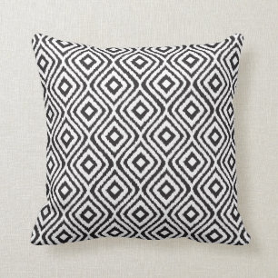 Almofada Padrão Ikat Preto Tribal
