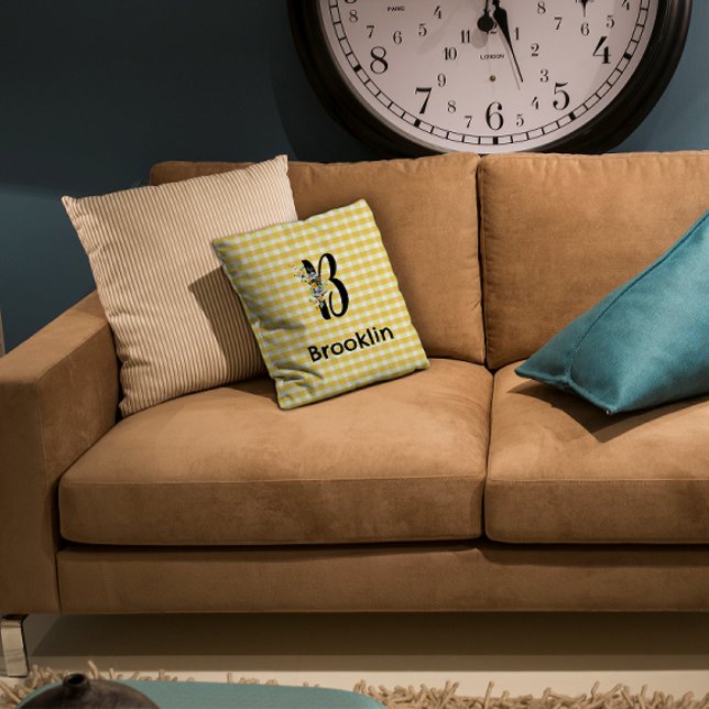 Almofada Padrão inicial de gingham de flor de aquarela mono (Criador carregado)