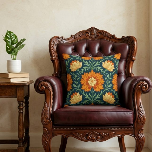 Almofada Padrão Inspirado em William Morris Flor Laranja (William Morris Inspired Pattern Orange Flower Throw Pillow
by Ricaso. A modern twist on vintage)