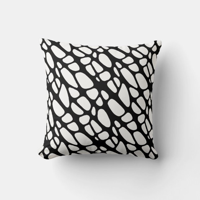 Almofada Padrão Orgânico Gótico Preto e Branco (Frente)