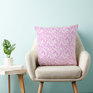 Almofada Padrão paisley monocromático lilás rosa branco.