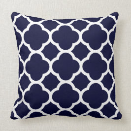 Almofada Padrão Quatrefoil Azul Marinho e Branco