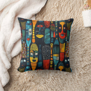 Almofada Padrão tribal africano com ídolos.