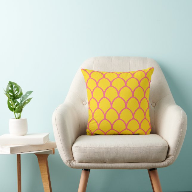 Almofada Padrão Tropical de Abacaxi em Rosa e Amarelo (Cadeira)