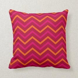 Almofada Padrão Zig Zag do Chevron Rosa Quente Cor-de-Cor-d