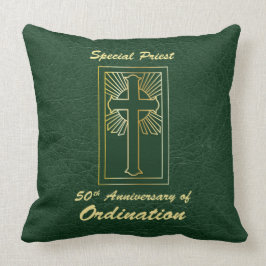 Almofada Padre 50º Aniversário da Ordenação do Olho do Cour
