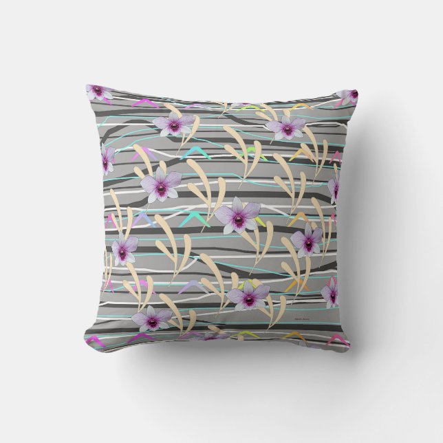 Almofada Pale Leaf Gray Pattern Purple Center Floral  (Frente)