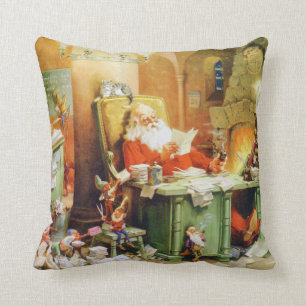 Almofada Papai Noel e os Elfos no Polo Norte