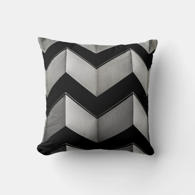 ALMOFADA PAPEL DE PAREDE CHEVRON PRETO E BRANCO (Frente)
