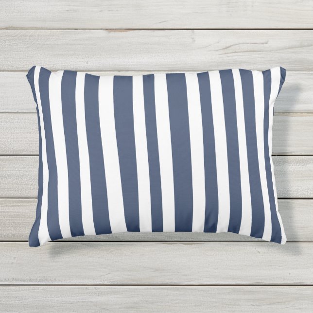 Almofada Para Ambientes Externos Classic Navy Blue Stripes | Timeless Nautical  (Frente)